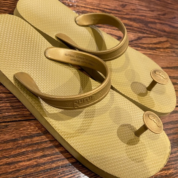 Gurus Gold Eco Friendly Natural Rubber Sandals - Picture 4 of 6